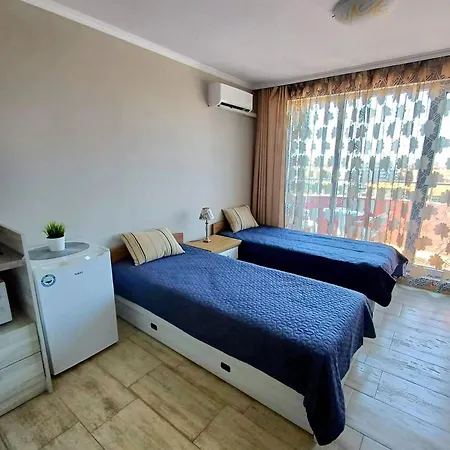 Admiral Plaza 35 -studio-sunny * Slăntjev Brjag