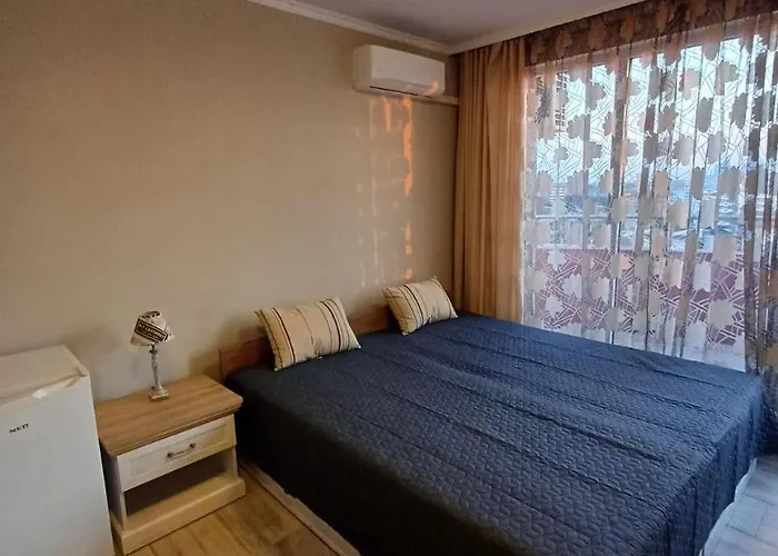 Admiral Plaza 35 -studio-sunny Апартаменты Солнечный берег