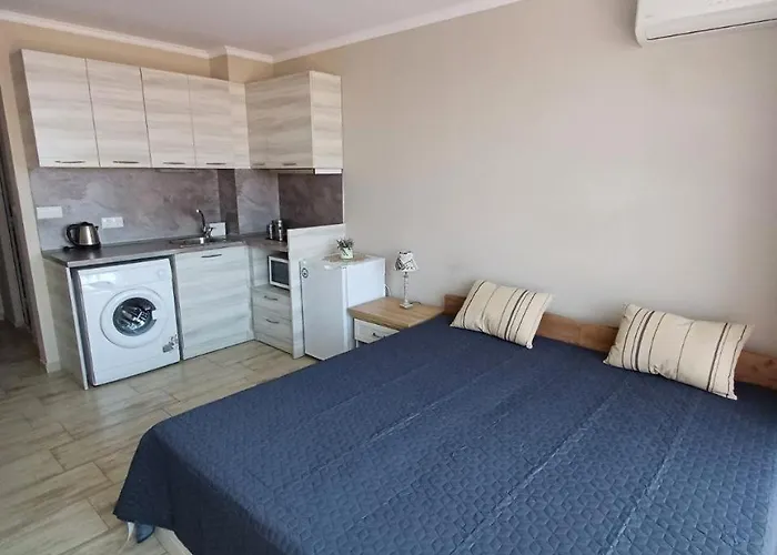 Admiral Plaza 35 -studio-sunny *